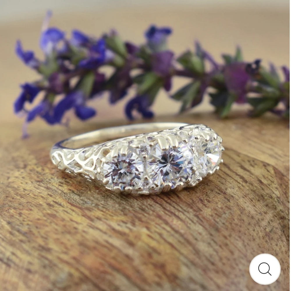 Beautiful Vintage Style 3 Stone CZ Ring